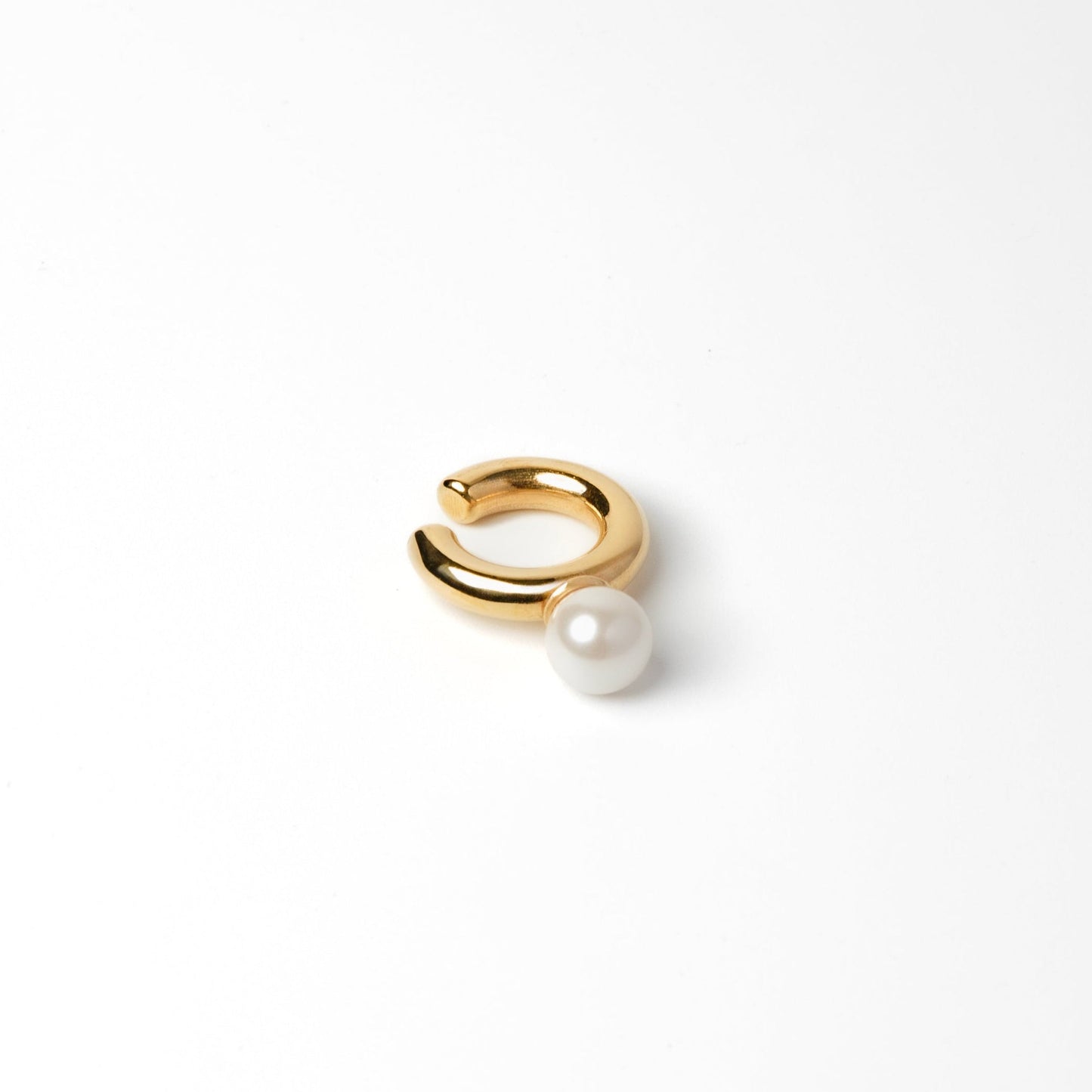 JUDITH - EARCUFF CON PERLA